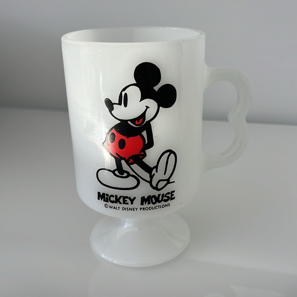 Vintage Mickey & Minnie Pedestal Milk Glass Coffee Mugs Set Pair - Picture 2 of 13